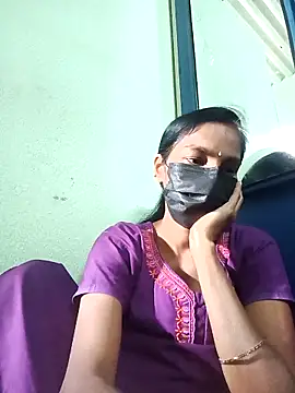 anusiya01 online show from 09/11/25, 03:28