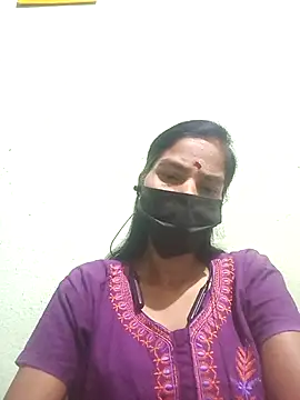 anusiya01 online show from 09/14/25, 02:05