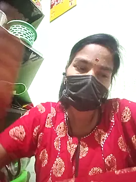 anusiya01 online show from 09/15/25, 05:35