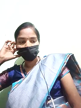 anusiya01 online show from 09/21/25, 03:57