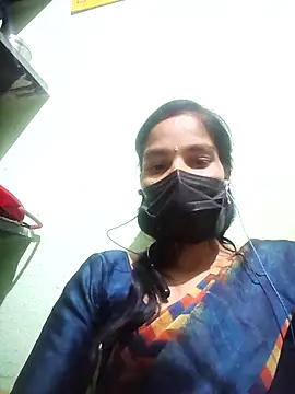 anusiya01 online show from 09/22/25, 06:32