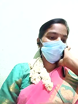 anusiya01 online show from 10/05/25, 04:49