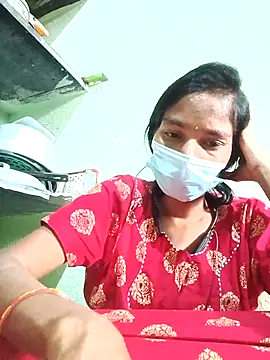 anusiya01 online show from 11/25/25, 03:50