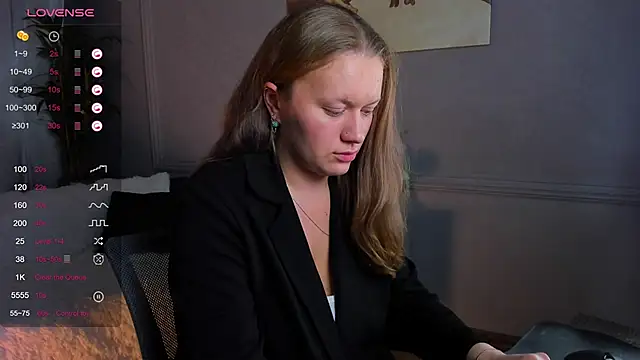 Snapshot of Ariell_Margot_ chatting on 01/21/25, 06:34 Ariell Margot online show from 01/21/25, 06:34