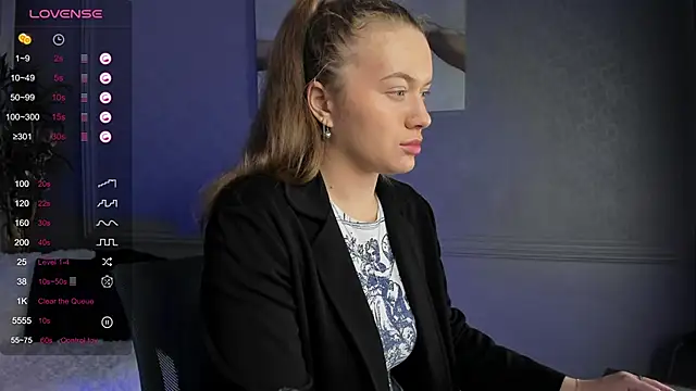 Snapshot of Ariell_Margot_ chatting on 02/09/25, 03:12 Ariell Margot online show from 02/09/25, 03:12