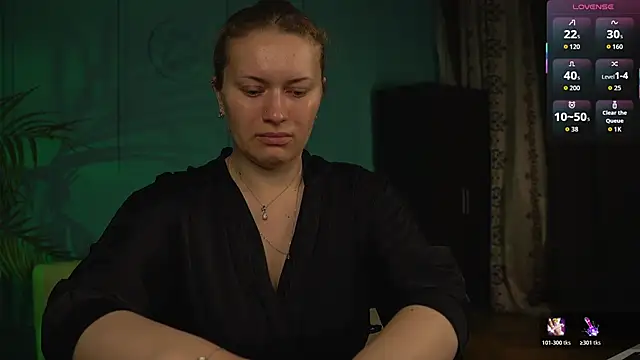 Snapshot of Ariell_Margot_ chatting on 05/13/26, 05:16 Ariell Margot online show from 05/13/26, 05:16