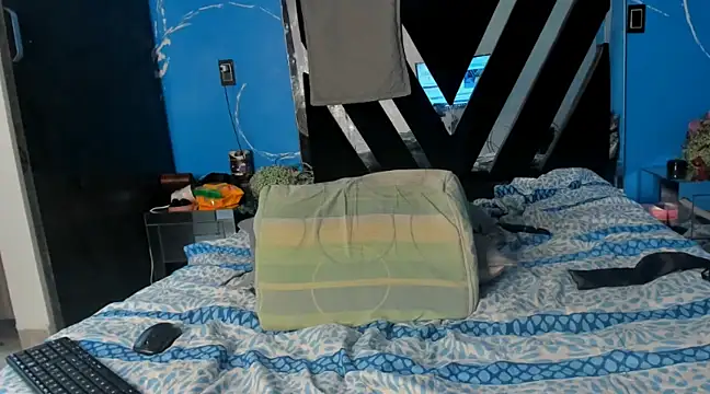 Cataleya19   online show from 12/03/24, 05:45