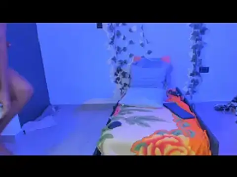 Cataleya19   online show from 10/15/25, 10:48