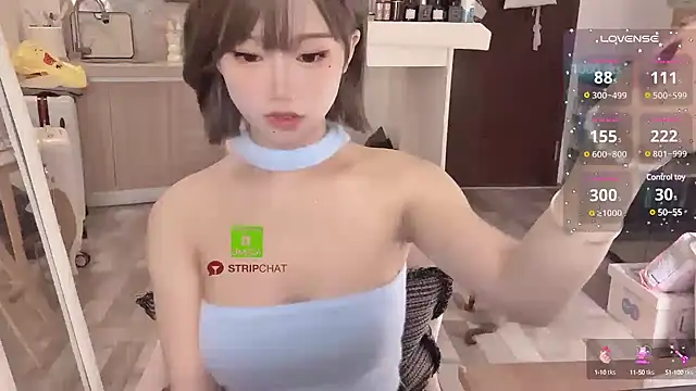 -XunMengLong- online show from 12/05/24, 07:49