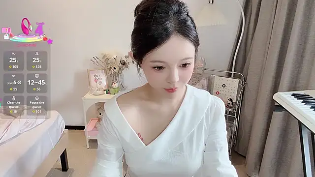 Snapshot of S-wan chatting on 10/23/25, 04:45 S-wan online show from 10/23/25, 04:45