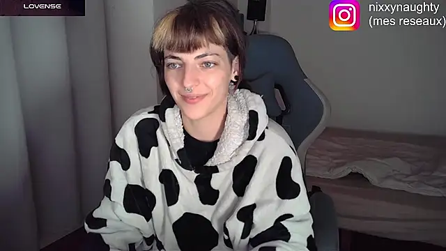 Nixxy naughty online show from 02/05/25, 08:14