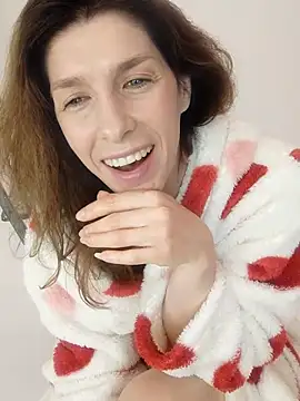 YourSuperModel online show from 04/08/26, 11:32