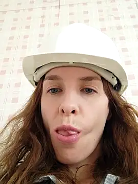 YourSuperModel online show from 05/25/26, 05:24