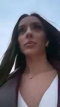 tina akira online show from 11/04/25, 03:22