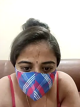 Snapshot of DIZZLING_DIVA chatting on 12/27/24, 10:48 DIZZLING DIVA online show from 12/27/24, 10:48