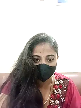 Snapshot of DIZZLING_DIVA chatting on 12/28/24, 10:34 DIZZLING DIVA online show from 12/28/24, 10:34