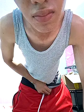 Snapshot of Brayan-_ chatting on 09/18/25, 02:13 Brayan- online show from 09/18/25, 02:13