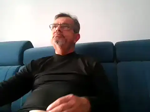 axecoman60 online show from 02/01/25, 08:50