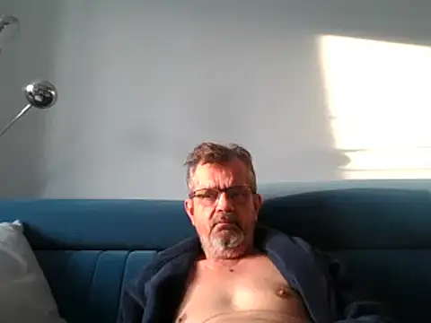 axecoman60 online show from 02/17/25, 07:04