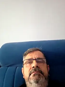 axecoman60 online show from 12/03/25, 08:56