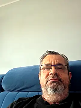 axecoman60 online show from 04/07/26, 06:47