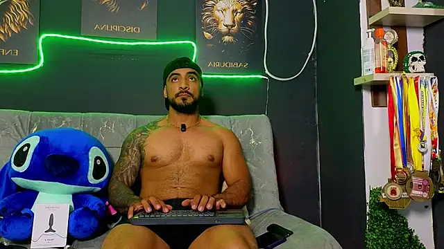 ERIC HARRISON online show from 11/28/25, 02:58