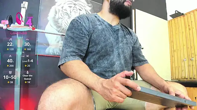 Luke  09 online show from 12/22/25, 11:51