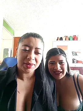 Hannahcandyy online show from 03/19/26, 01:59