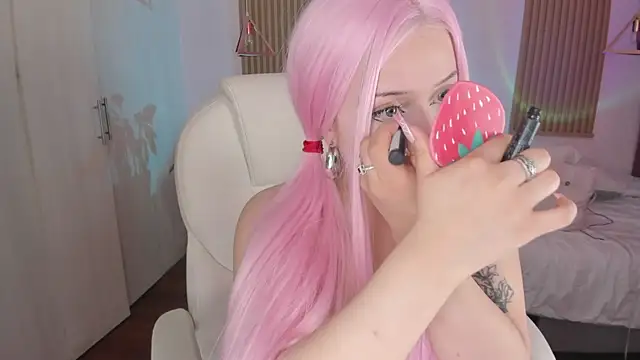 Kendall Bunnyy online show from 09/13/25, 09:14