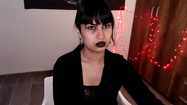 Little-Lucifer online show from 05/11/26, 07:11