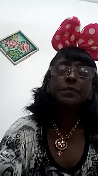 Snapshot of mamakarma1403 chatting on 02/17/25, 03:04 mamakarma1403 online show from 02/17/25, 03:04