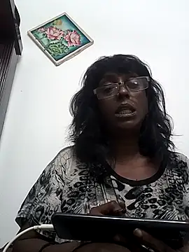 Snapshot of mamakarma1403 chatting on 02/17/25, 06:15 mamakarma1403 online show from 02/17/25, 06:15