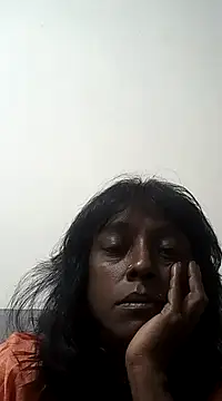 Snapshot of mamakarma1403 chatting on 03/06/25, 11:09 mamakarma1403 online show from 03/06/25, 11:09