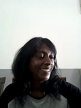Snapshot of mamakarma1403 chatting on 03/08/25, 03:39 mamakarma1403 online show from 03/08/25, 03:39