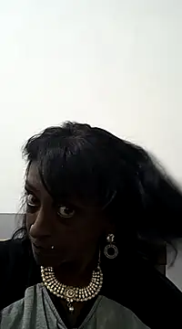 Snapshot of mamakarma1403 chatting on 03/08/25, 11:05 mamakarma1403 online show from 03/08/25, 11:05