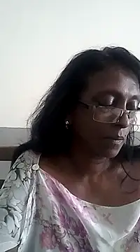 Snapshot of mamakarma1403 chatting on 03/11/25, 10:40 mamakarma1403 online show from 03/11/25, 10:40