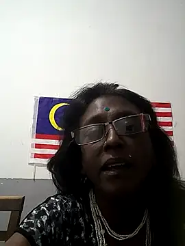 mamakarma1403 online show from 11/03/25, 04:41