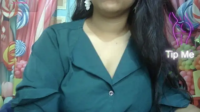 Snapshot of Preeti-Sexy chatting on 05/12/26, 04:42 Preeti-Sexy online show from 05/12/26, 04:42