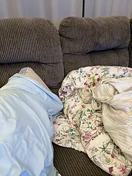 PuckBunny17 online show from 04/17/26, 12:46