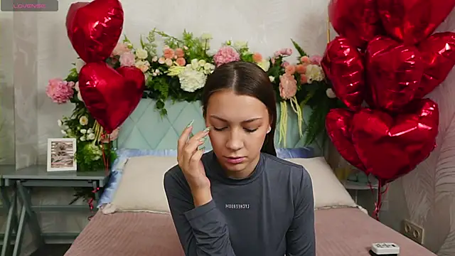 Snapshot of AliceBrayan chatting on 02/15/26, 05:09 AliceBrayan online show from 02/15/26, 05:09