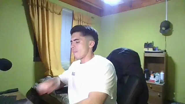 r paulo25 online show from 01/15/25, 12:30