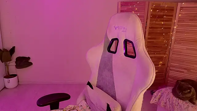 Miss Mia Murr online show from 12/14/25, 04:18