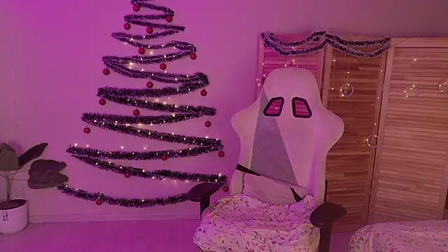 Miss Mia Murr online show from 12/22/25, 04:53