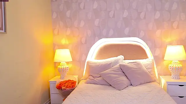 Snapshot of april_rousse chatting on 02/18/25, 07:09 april rousse online show from 02/18/25, 07:09