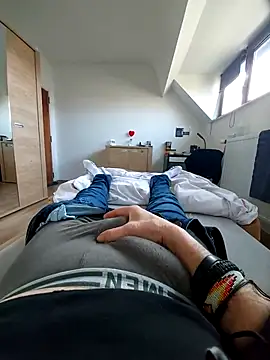 pascalino100 online show from 03/02/25, 09:21