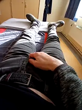 Snapshot of pascalino100 chatting on 02/26/26, 09:30 pascalino100 online show from 02/26/26, 09:30