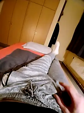 Snapshot of pascalino100 chatting on 02/28/26, 09:16 pascalino100 online show from 02/28/26, 09:16