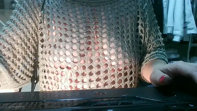 Snapshot of moni60 chatting on 11/18/25, 08:08 moni60 online show from 11/18/25, 08:08