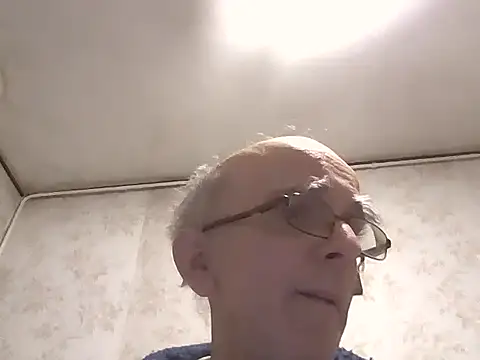 mariusica1xh online show from 10/28/25, 05:59