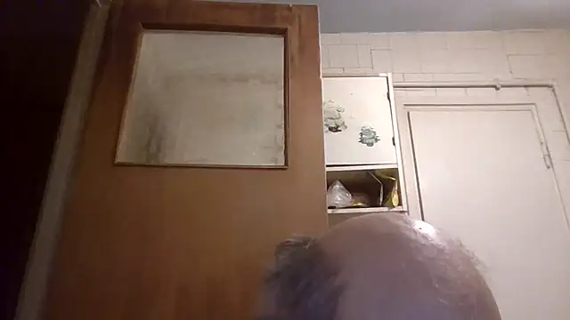 mariusica1xh online show from 04/15/26, 06:37